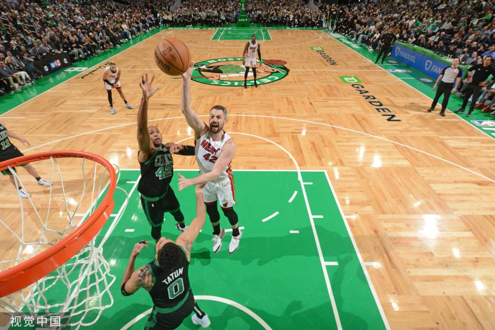 法国前锋就 法国前锋就