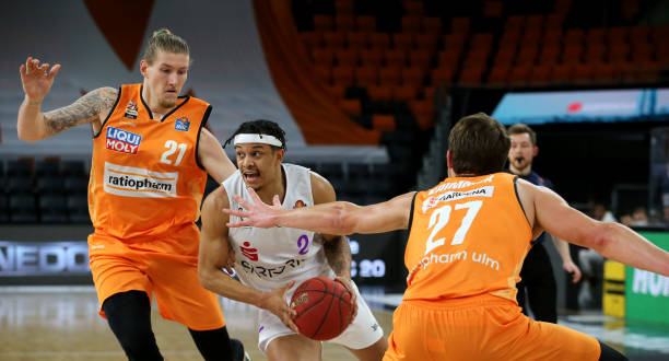 挑战的一个 挑战的一个