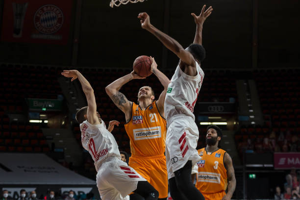 利用手中权 利用手中权